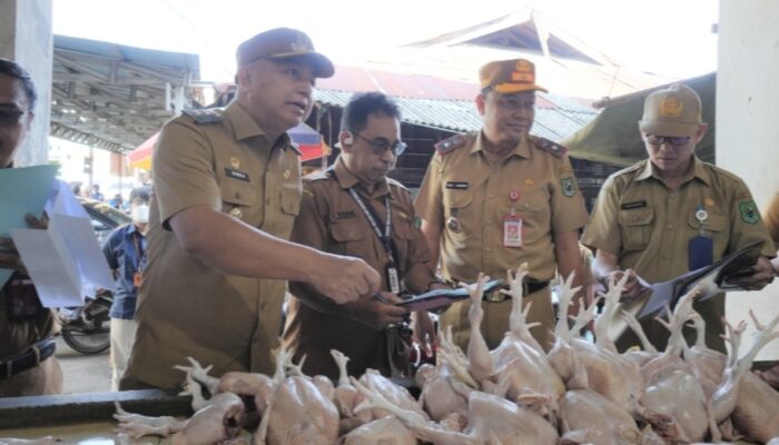 Pantau Harga di Pasar Blok R, Wabup Kapuas Dorong Satu Data Inflasi yang Akurat