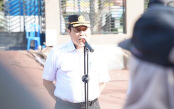 Kadis Kominfosandi Barut Tekankan Disiplin Kerja dan Apresiasi Capaian Daerah dalam Apel Perdana
