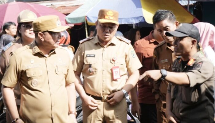Wabup Kapuas Sidak Pasar Jelang Iduladha, Harga Ayam Jadi Sorotan