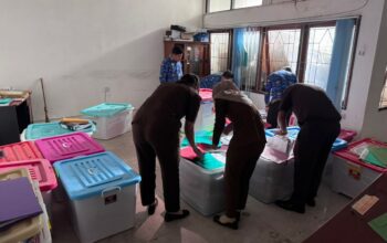Kejati Kalteng Sita Dokumen dari Dua Kantor Dinas, Usut Dugaan Korupsi Penjualan Zirkon