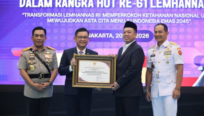 Menteri ATR/BPN Serahkan Sertipikat Tanah Lemhannas RI, Perkuat Kepastian Hukum Aset Strategis Negara