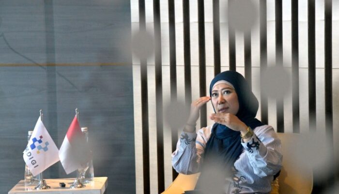 Meutya Ajak Warga Sampaikan Aspirasi Secara Damai, Ingatkan Bahaya Hoaks di Media Sosial
