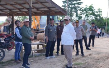 Dengar Aspirasi Warga Lewat Safari Jumat, Bupati Barito Utara Dorong Percepatan Perbaikan Jalan di Gunung Purei