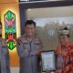 Bupati Kapuas Terima Penghargaan dari Kapolda Kalteng atas Dukungan Renovasi Mako Ditsamapta