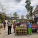 Bhabinkamtibmas Polsekta Pahandut Kawal Pasar Murah LPG, Warga Merasa Lebih Tenang