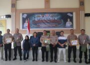 Jelang Hari Bhayangkara ke-80, Polresta Palangka Raya Beri Penghargaan Pemenang Domino Orado