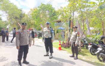 Polsek Bukit Batu Hadir di Festival Kampung 5, Jaga Keamanan Sekaligus Pererat Hubungan dengan Warga