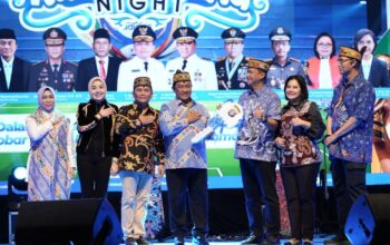 Kapolda Kalteng Tekankan Profesionalisme Polri pada Peringatan Hari Bhayangkara ke-80 di Huma Betang Night