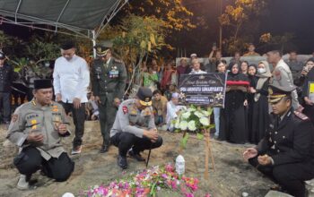 Kapolri Naikkan Pangkat Polisi yang Gugur Saat Gerebek Bandar Narkoba di Katingan Menjadi Ipda Anumerta