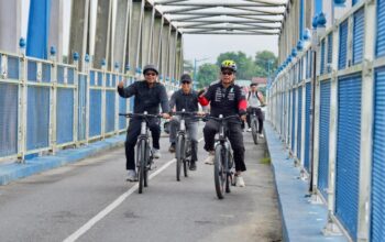 Bupati Barito Utara Pimpin Senam dan Gowes Bareng, Sekaligus Tinjau Proyek Jalan Islamic Center