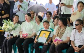 Penghormatan Terakhir untuk Aiptu Anumerta Yudhie, Tembakan Salvo Menggema di TPU Kasongan Baru