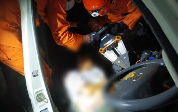 Diduga Mengantuk, Pengemudi Meninggal Dunia Terjepit Usai Kecelakaan