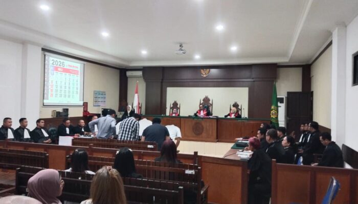 Sidang Perdana Kasus Dugaan Korupsi Penjualan Zirkon di Kalteng Ditunda, Pembacaan Dakwaan Diundur hingga 23 Juli