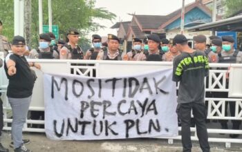 Demo PLN Palangka Raya, Peternak Klaim Rugi Ratusan Juta Akibat Listrik Padam Bergilir