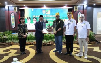 Gubernur Kalteng Hadiri Pelantikan APRI, Dorong Penambang Rakyat Berizin