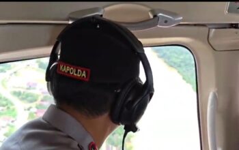 Kapolda Kalteng Tinjau Pencarian Dua Polisi Hilang lewat Patroli Udara