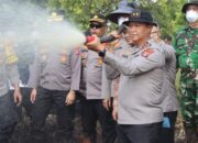 Turun ke Lokasi, Kapolda Kalteng Pimpin Langsung Pemadaman Karhutla di Pulang Pisau