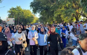 Pererat Kebersamaan Antar Kader, Ketua TP PKK Kalteng Ikuti Jalan Sehat Nasional di Makassar