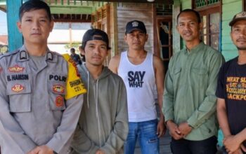 Datangi Tokoh Masyarakat di Rindang Banua, Bhabinkamtibmas Pahandut Sampaikan Pesan Kamtibmas