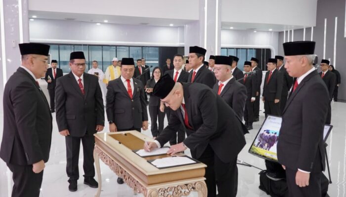 Wamen ATR/BPN Lantik 78 Pejabat, Tekankan Pentingnya Birokrasi yang Adaptif