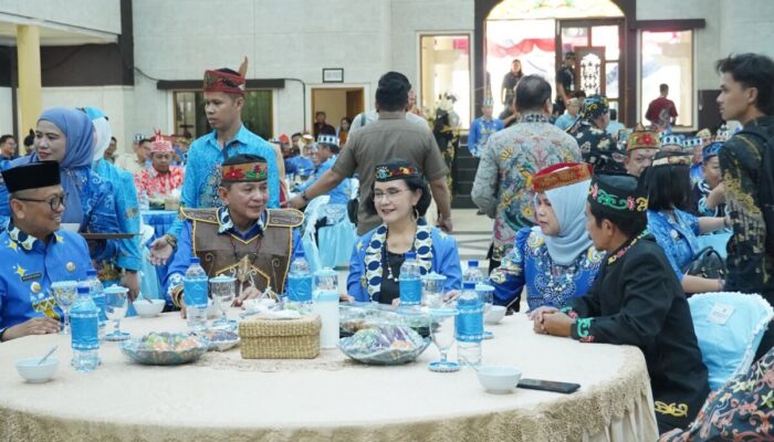 Hari Jadi ke-24 Barito Timur, Sekda Kalteng Ajak Warga Rawat Semangat Huma Betang