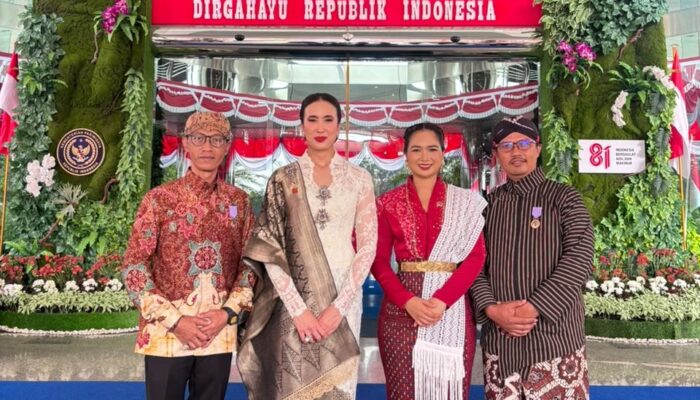 Dua Penggerak Desa Binaan Astra Raih Satyalencana Kepariwisataan dari Presiden