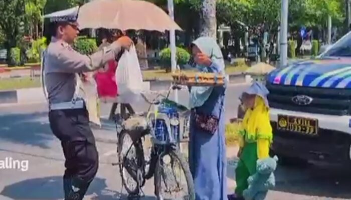 Satlantas Polresta Palangka Raya Rutin Berbagi, Program 1 Hari 1 Kebaikan Sasar Warga yang Membutuhkan