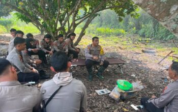 Dirsamapta Polda Kalteng Datangi Lokasi Karhutla Sebangau, Semangati Personel yang Berjibaku Padamkan Api