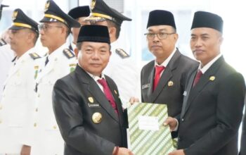 Bupati Kapuas Lantik 106 Pejabat, Minta Birokrasi Lebih Responsif dan Waspadai Karhutla