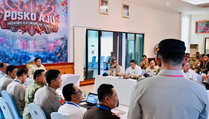 Presiden Prabowo Tinjau Penanganan Karhutla di Kalteng, Minta Kebutuhan Lapangan Segera Dipenuhi