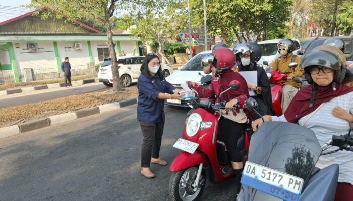 Asap Karhutla Ganggu Kualitas Udara, DLH Palangka Raya Bagikan 1.000 Masker