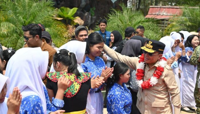 Gubernur Kalteng Sapa Siswa SMAN 1 Balai Riam, Tekankan Pendidikan dan Karakter