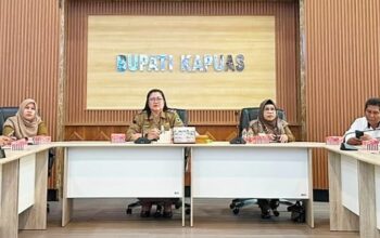 Asisten II Kapuas Ikuti Rakor Pengendalian Inflasi 2026 Secara Virtual