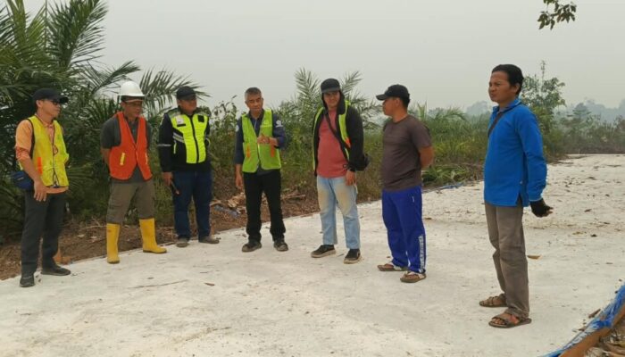 Akses Jalan ke TPU di Desa Rahung Bungai Rampung, Kades Apresiasi Bupati Kapuas Wiyatno