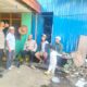 Polsek Pahandut Beri Bantuan untuk Keluarga Korban Kebakaran yang Kehilangan Dua Anak