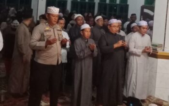 Polisi Hadiri Maulid Nabi di Masjid Al-Jannaty, Ajak Warga Jaga Kerukunan