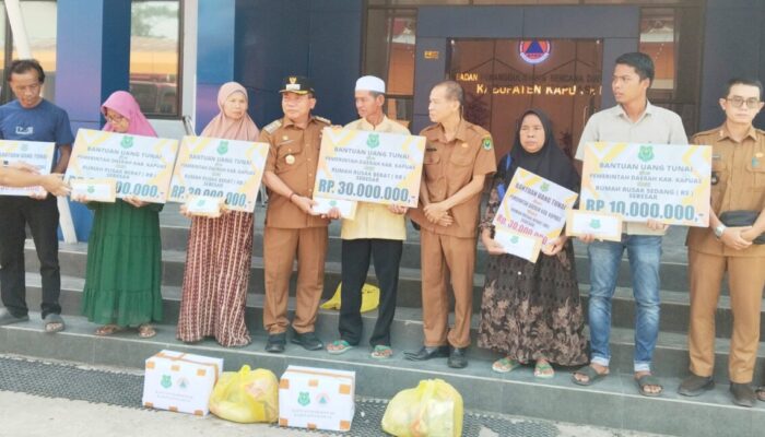Di Balik Musibah Kebakaran, Pemkab Kapuas Beri Bantuan untuk 8 Warga Terdampak