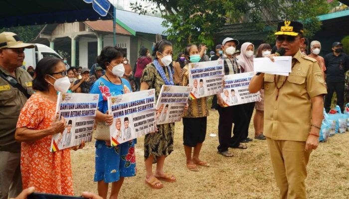 Terdampak Karhutla, Gubernur Agustiar Pastikan Pemerintah Hadir untuk Masyarakat