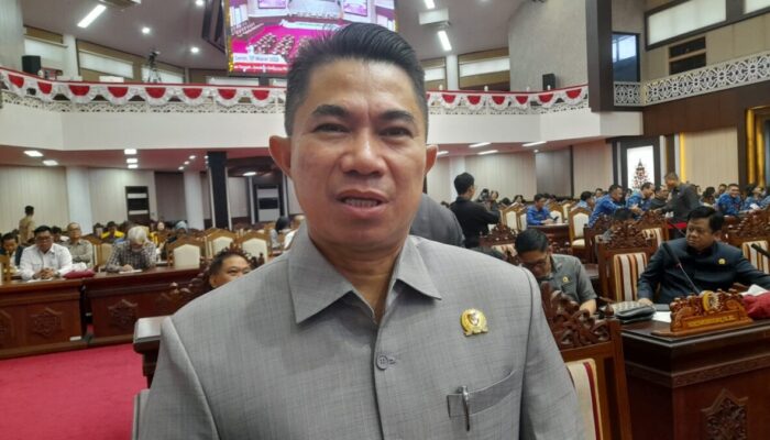 Di Balik Asap Karhutla, Ada Relawan yang Berjuang untuk Keluarga