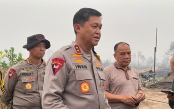 Kapolda Kalteng dan Aslog Kapolri Pantau Pemadaman Karhutla di Palangka Raya