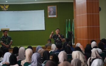 TNI AD Beri Edukasi Karhutla ke 315 Mahasiswa Baru UMPR