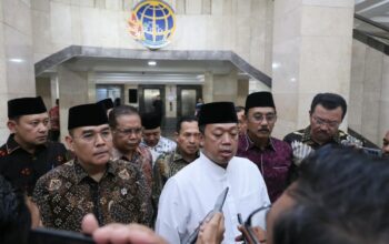 Hormati Proses Hukum, Nusron Pastikan Pelayanan Pertanahan Tetap Berjalan