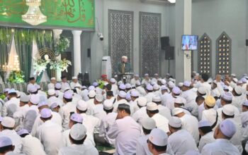 Gubernur Kalteng Ajak Santri Tanwirul Muslimin Tiru Akhlak Rasulullah