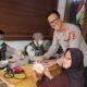 Serdik Sespimen Polri Bagikan Masker dan Vitamin kepada Warga Terdampak Karhutla di Palangka Raya