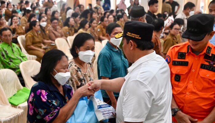 Saat Karhutla dan Kekeringan Melanda, Warga Bartim Dapat Bantuan Pangan dan Air Bersih