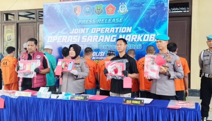 Polres Kapuas Bongkar 8 Kasus Narkoba, Sembilan Orang Diamankan dengan Sabu 266 Gram