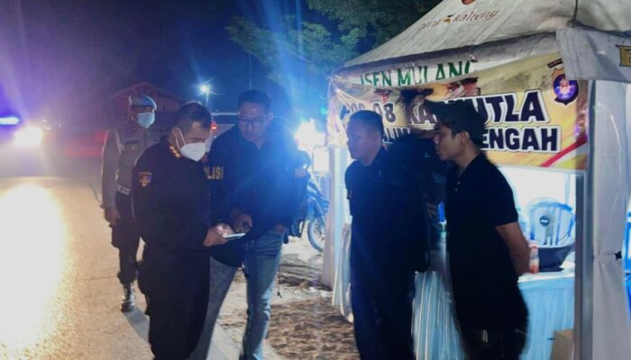 Jaga Kesiapsiagaan Karhutla, Kabidpropam Polda Kalteng Turun Langsung ke Posko