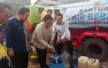 Bantu Warga Terdampak Karhutla, Pemprov Kalteng Salurkan 10 Juta Liter Air Bersih