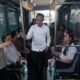 Bantu Warga Hadapi Kabut Asap, Wali Kota Palangka Raya Pantau Bus Oksigen Gratis